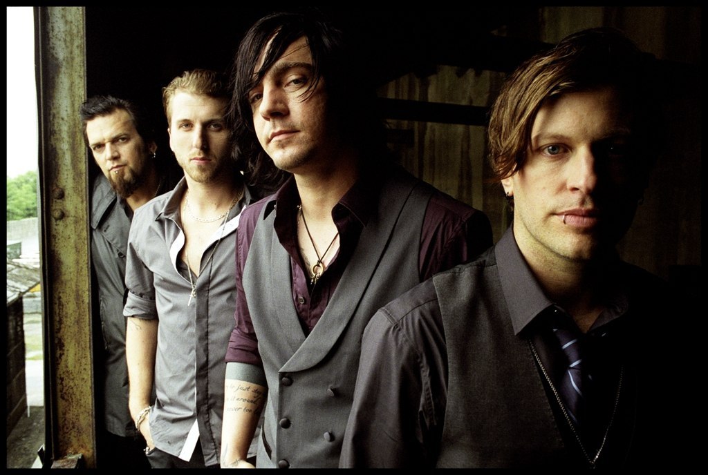   Three Days Grace.  Stadium Live28 , 20:00