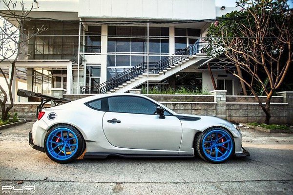 Rocket bunny Subaru BRZ on PUR Wheels. - 3