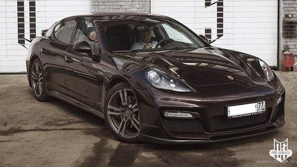 Porsche Panamera 4S V8 400hp 500Nm.