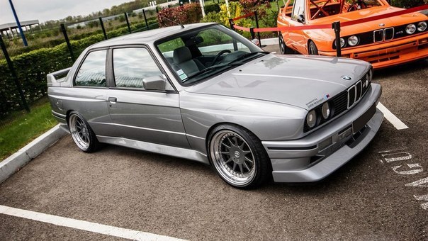 BMW M3 E30