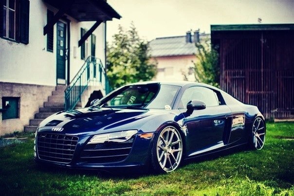 Audi R8