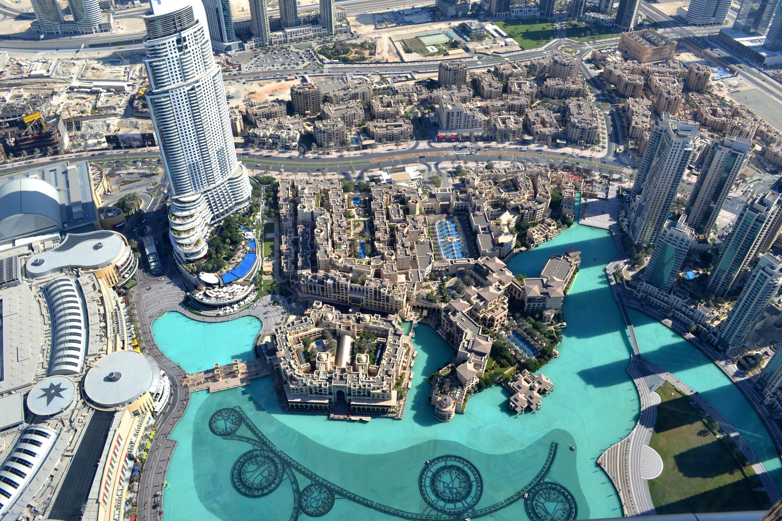 Burj Khalifa -   829.8   ,     .    ...