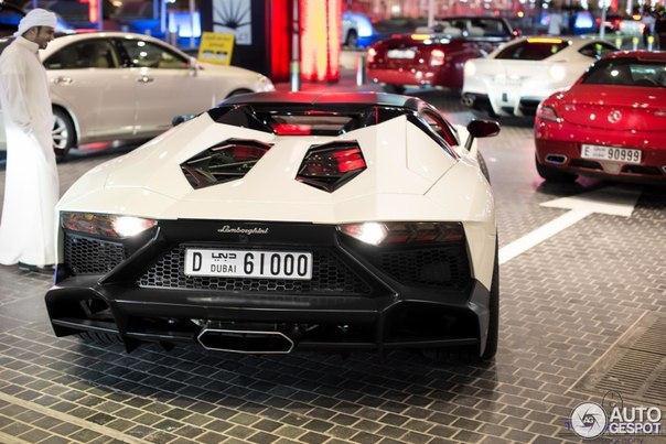 Lamborghini Aventador LP720-4 Roadster 50 Anniversario. - 7