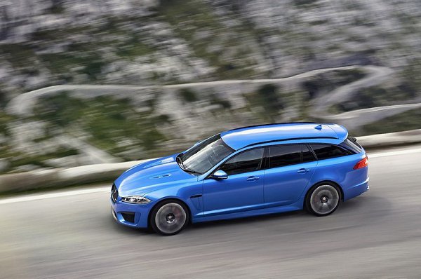 Jaguar XFR-S Sportbrake. Секси сарай? Да, есть такое - глаз не оторвать! К тому же, его V8 будет ... - 3