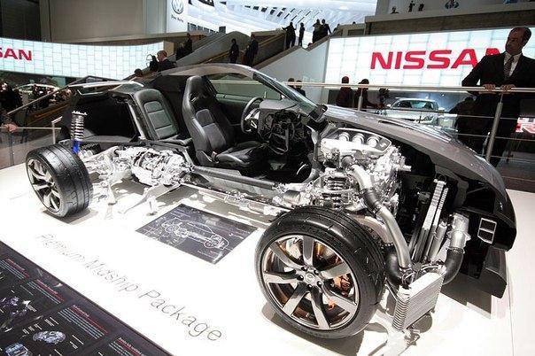 Nissan GT-R  . - 5