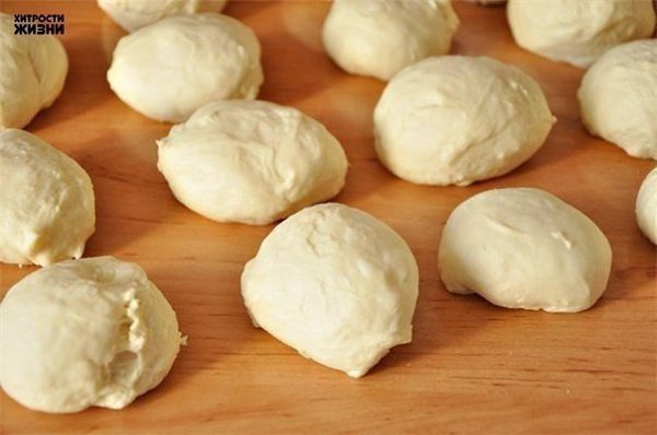 Как приготовить эчпочмак (треугольные пироги с картошкой и мясом).Ингредиенты:Тесто:Мука – 850 ... - 3