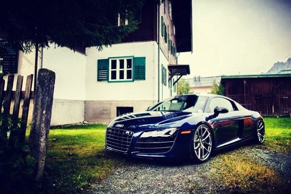 Audi R8 - 2