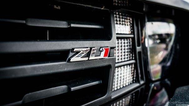 Chevy Camaro ZL1 - 2