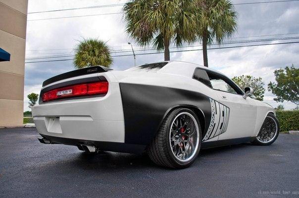 Widebody Dodge Challenger R/T, 2009. - 3