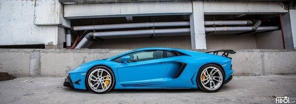 Lamborghini Aventador - 5