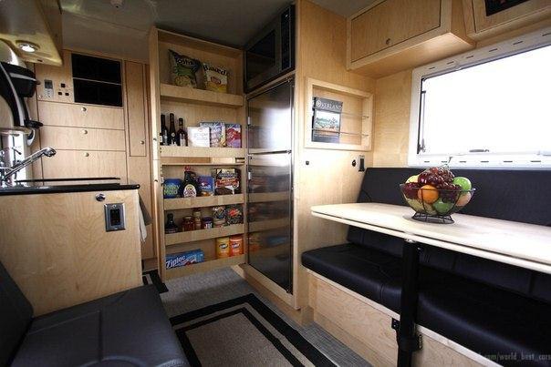 EarthRoamer XV-HD �� ���� Ford F-650 - 4