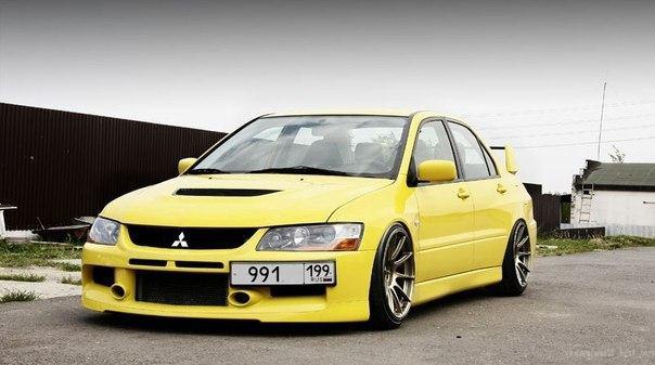 Mitsubishi Lancer Evolution IX