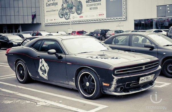 Dodge Challenger SRT8 Hennessey Custom.