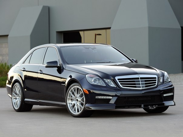 Hennessey Mercedes-Benz E 63 AMG V8 Biturbo HPE700.: 700 .. : 800  - 3