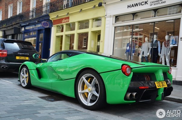 Ferrari LaFerrari.  499   . : 6,3 litre V12 + Electric Drive. ... - 4