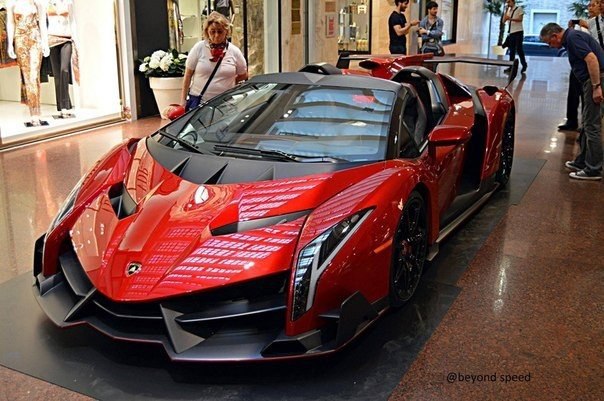 Lamborghini Veneno Roadster  , .  -  V12 (6498 )  - 750 ...