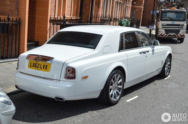 Rolls-Royce Phantom Series II. - 7