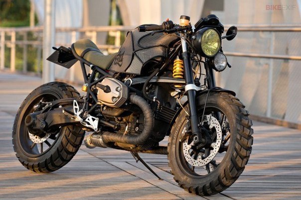 BMW R1200S BY CRD