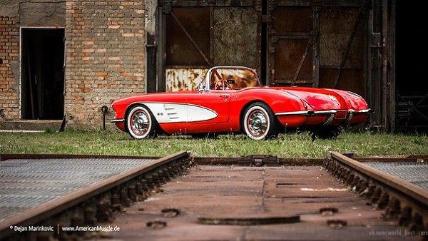 1960 Chevrolet Corvette - 7