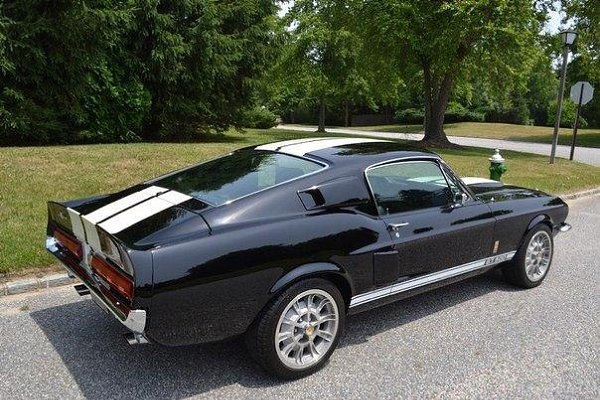 Ford Mustang Shelby GT500 - 8