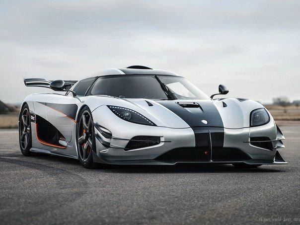 Koenigsegg One:1.5.0L V8: 1340 .. : 1371 :  ...