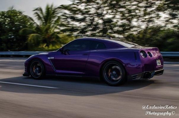 Purple Nissan GT-R on Velgen VMB5 Wheels. - 3