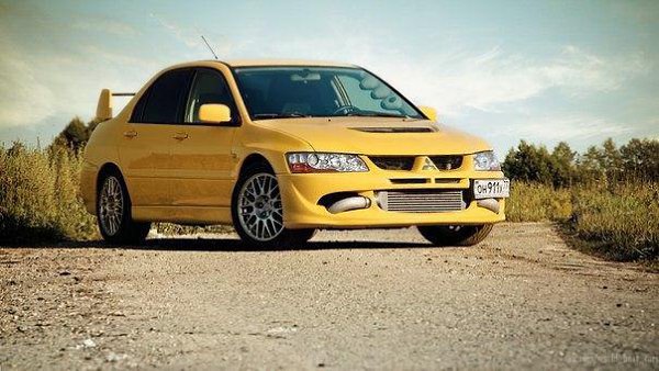 Mitsubishi Lancer Evo 8 - 2