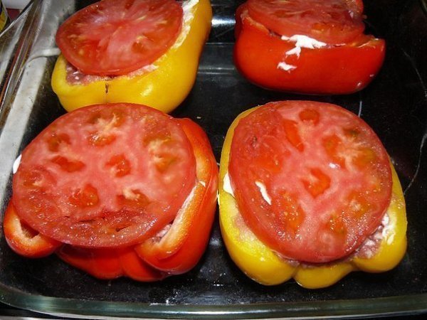 Перцы фаршированные.Готовятся быстро, а получаются очень красивыми, нежными и сочными.СОХРАНИТЕ! Их ... - 4