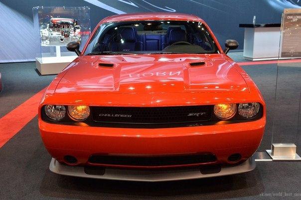 2014 Dodge Challenger SRT Satin Vapor https://fotostrana.ru/away?to=/sl/5QV2 2014