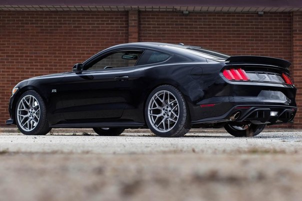 Ford Mustang RTR - 6