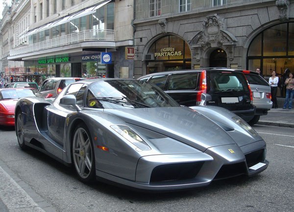     Ferrari Enzo