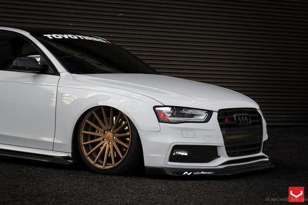 Audi S4 Vossen - 3