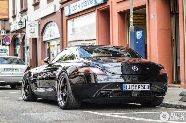 Kicherer Mercedes-Benz SLS AMG - 8