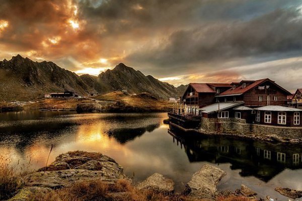 Подписывайтесь на нас:;-).http://fotostrana.ru/public/233467 Озеро Blea, Румыния.