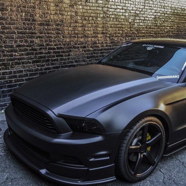   Ford Mustang v6. - 3