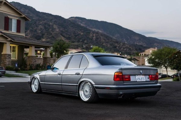 BMW 5 Series E34