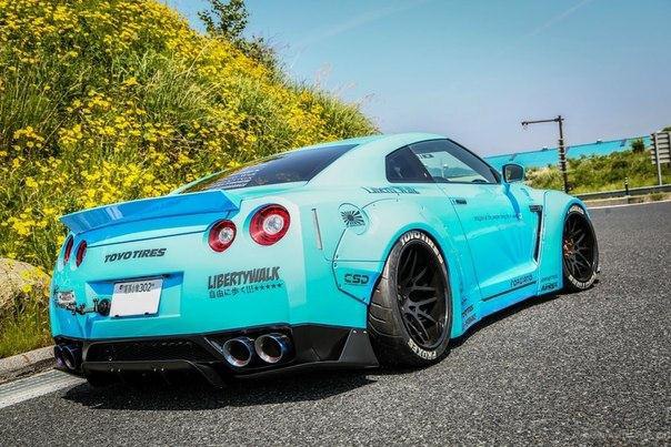 Bright Blue Liberty Walk Nissan GT-R Posing. - 4