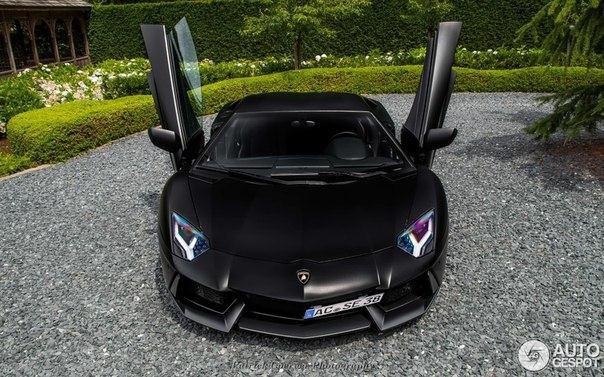 Lamborghini Aventador - 3