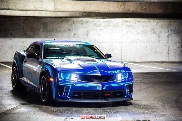 Chevrolet Camaro SS. - 2