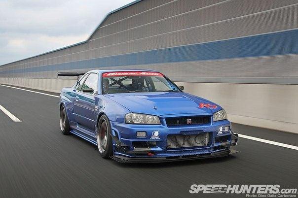 Nissan Skyline GT-R R34