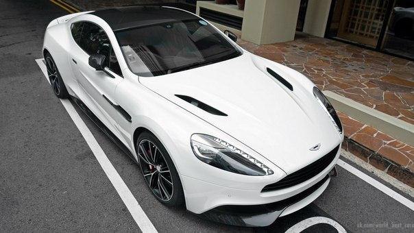 Aston Martin Vanquish