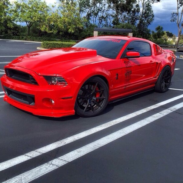 Ford Mustang - 5