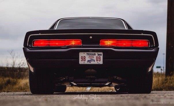 Dodge Charger - 7