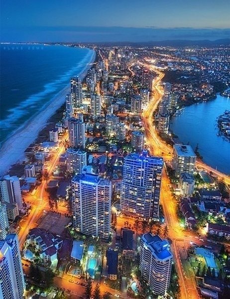 Мы мечемся: – работа…быт…дела….Кто хочет слышать- всё же должен слушать…А на бегу- заметишь лишь ... - 3