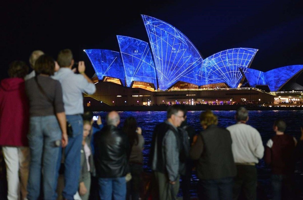    .      Vivid Sydney ( ), ... - 3