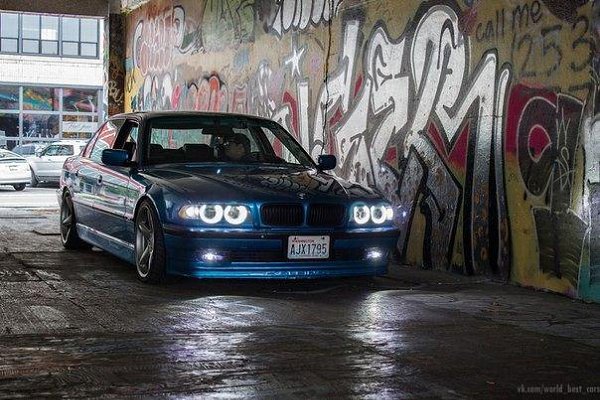BMW 750iL (E38). - 6