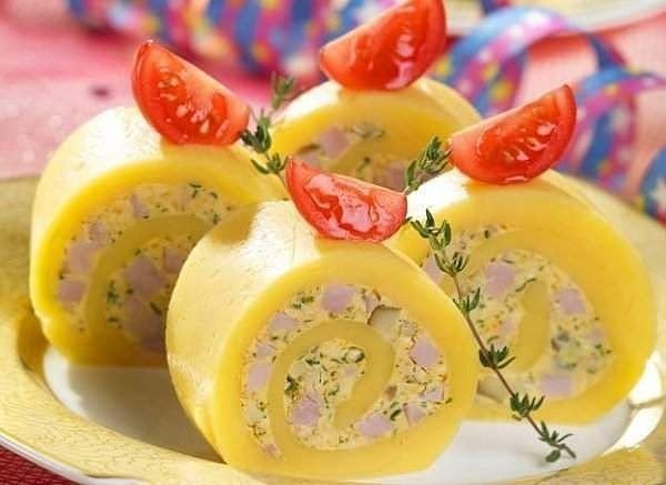 Топ-10 бесподобных закусок.1. Закусочка вкуснаяИнгредиенты:Свежие помидоры - 0,5 кг. или 4 ... - 6