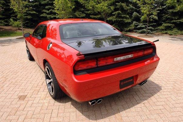 Dodge Challenger SRT10 - 2