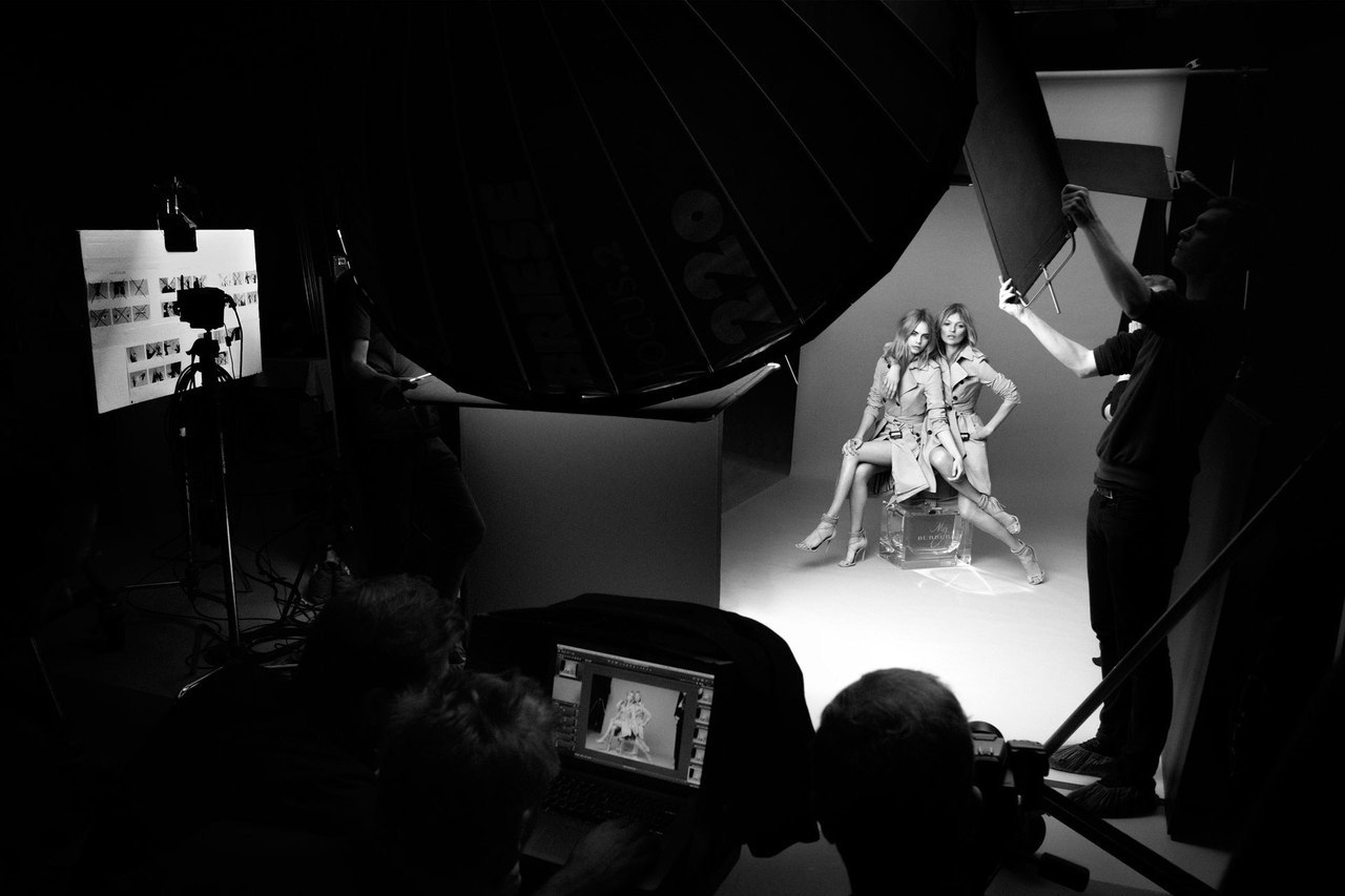Kate Moss, Cara by Mario Testino - 2