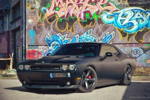 Dodge Challenger SRT8